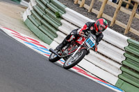 Vintage-motorcycle-club;eventdigitalimages;mallory-park;mallory-park-trackday-photographs;no-limits-trackdays;peter-wileman-photography;trackday-digital-images;trackday-photos;vmcc-festival-1000-bikes-photographs